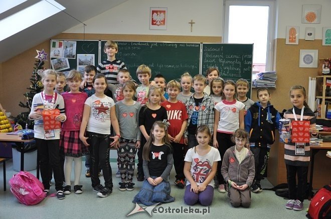 WOŚP 2014: Szkoła Podstawowa w Rzekuniu zebrała już pieniądze [10.01.2014] - zdjęcie #8 - eOstroleka.pl
