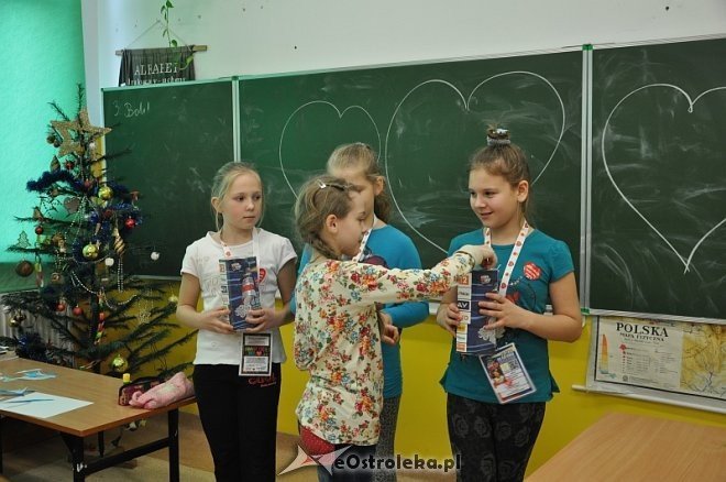 WOŚP 2014: Szkoła Podstawowa w Rzekuniu zebrała już pieniądze [10.01.2014] - zdjęcie #13 - eOstroleka.pl