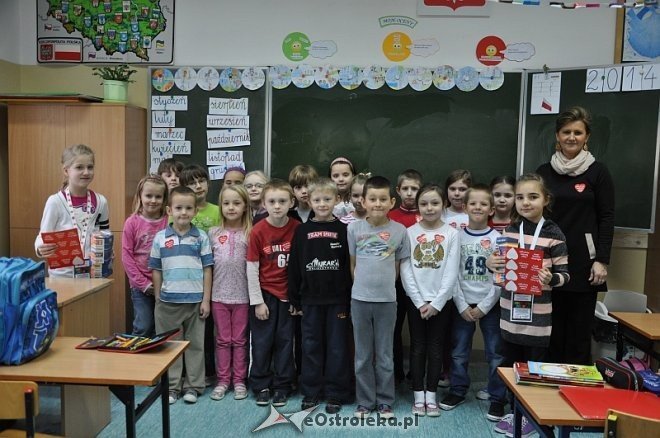 WOŚP 2014: Szkoła Podstawowa w Rzekuniu zebrała już pieniądze [10.01.2014] - zdjęcie #16 - eOstroleka.pl
