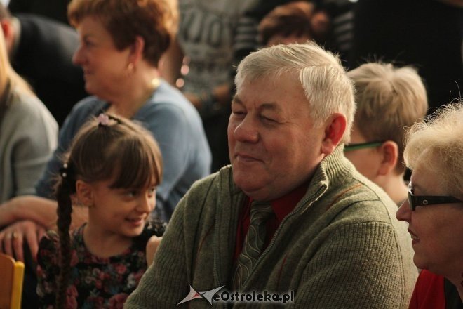 Dzień Babci i Dziadka w Przedszkolu Miejskim nr 8 [21.01.2014] - zdjęcie #25 - eOstroleka.pl