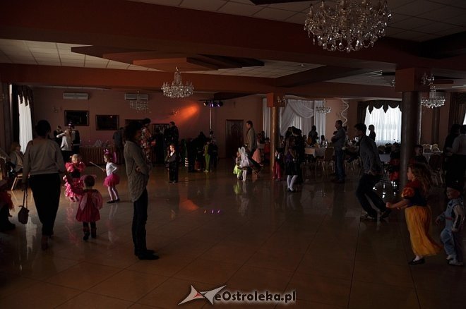 Wielki Bal Karnawałowy dla Dzieci [ZDJĘCIA] - zdjęcie #8 - eOstroleka.pl