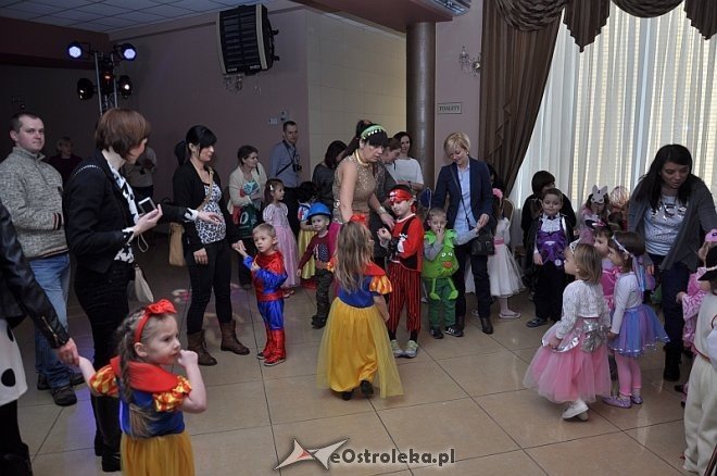 Wielki Bal Karnawałowy dla Dzieci [ZDJĘCIA] - zdjęcie #32 - eOstroleka.pl