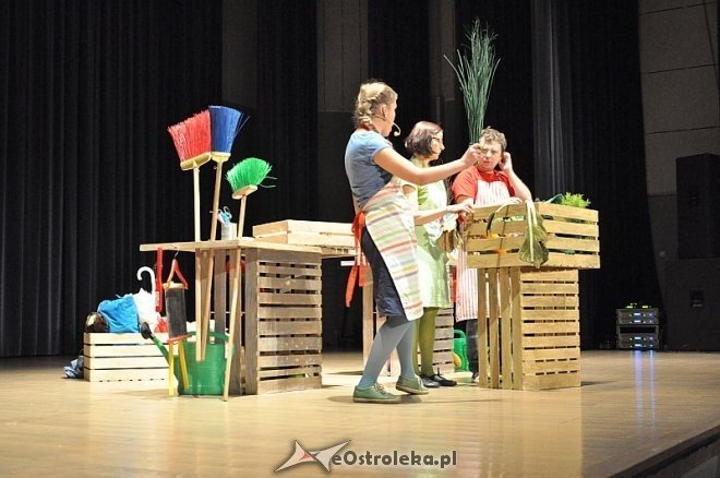„Bajkowy Stragan” – Spektakl teatralny dla najmłodszych [02.02.2014] - zdjęcie #3 - eOstroleka.pl