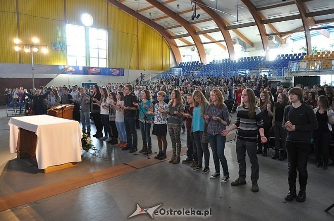 Rekolekcje wielkopostne dla uczniów I i II LO w Ostrołęce [05.02.2014] - zdjęcie #14 - eOstroleka.pl