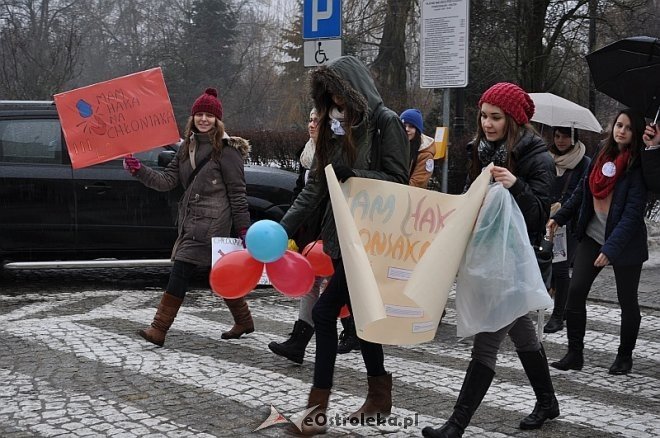 „Marsz Hakowicza” ulicami Ostrołęki [ZDJĘCIA] - zdjęcie #36 - eOstroleka.pl