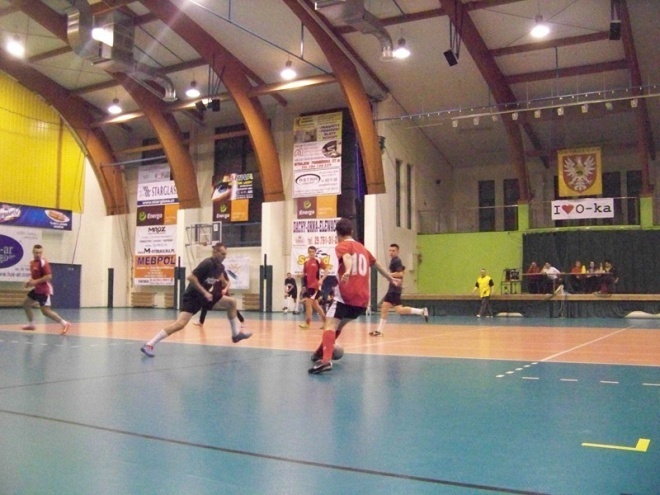 Nocna Liga Futsalu - 11. kolejka (07.03.2014) - zdjęcie #4 - eOstroleka.pl