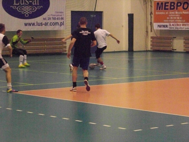 Nocna Liga Futsalu - 11. kolejka (07.03.2014) - zdjęcie #29 - eOstroleka.pl