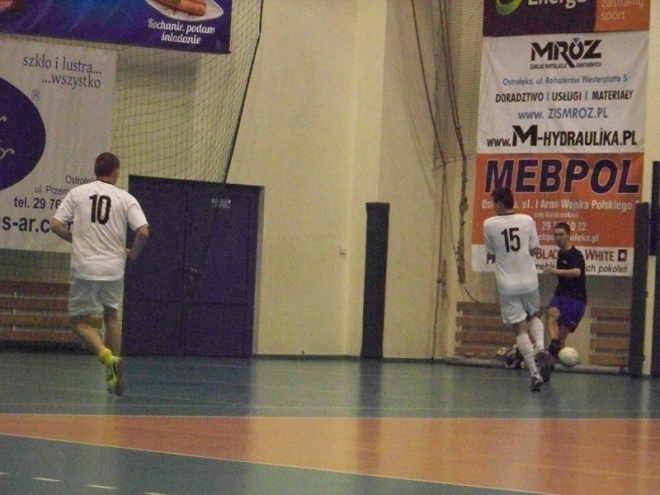 Nocna Liga Futsalu - 12. kolejka (14.03.2014) - zdjęcie #3 - eOstroleka.pl