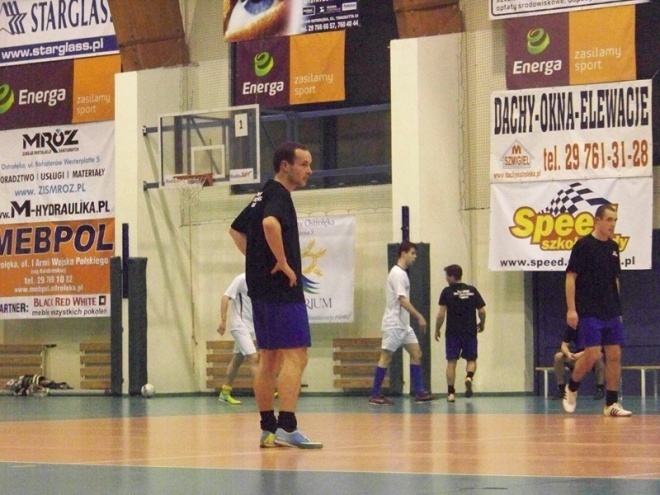 Nocna Liga Futsalu - 12. kolejka (14.03.2014) - zdjęcie #16 - eOstroleka.pl