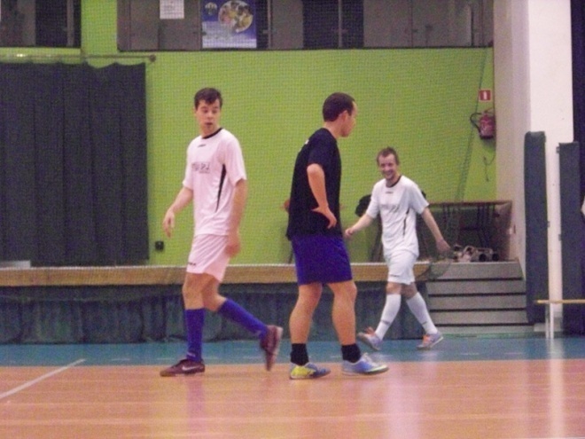 Nocna Liga Futsalu - 12. kolejka (14.03.2014) - zdjęcie #18 - eOstroleka.pl