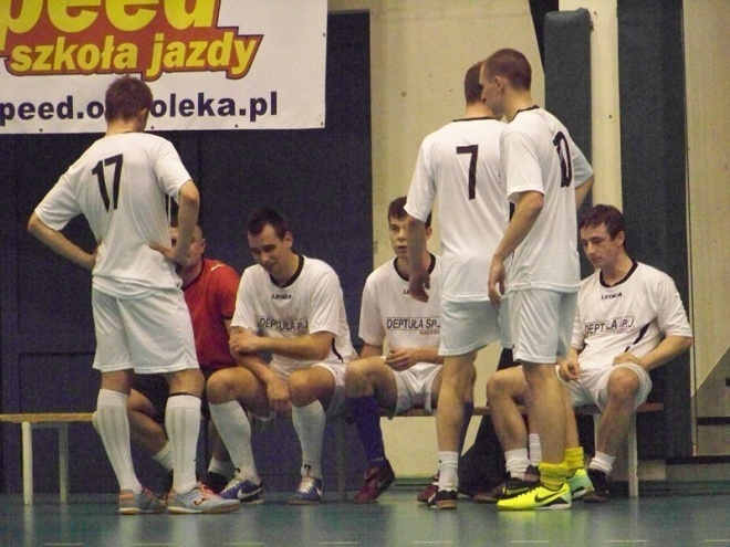 Nocna Liga Futsalu - 12. kolejka (14.03.2014) - zdjęcie #22 - eOstroleka.pl