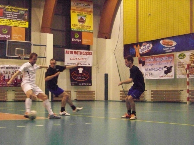 Nocna Liga Futsalu - 12. kolejka (14.03.2014) - zdjęcie #24 - eOstroleka.pl