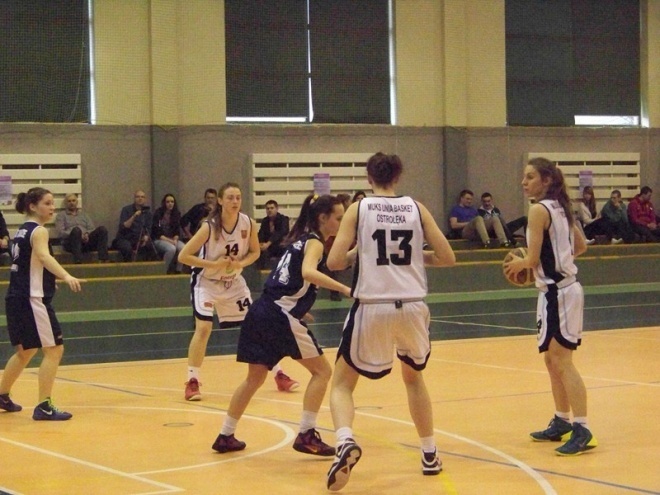 Unia Basket Ostrołęka - MKS Zabrze (15.03.2014) - zdjęcie #12 - eOstroleka.pl