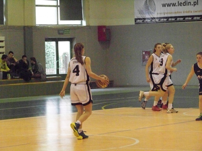 Unia Basket Ostrołęka - MKS Zabrze (15.03.2014) - zdjęcie #38 - eOstroleka.pl