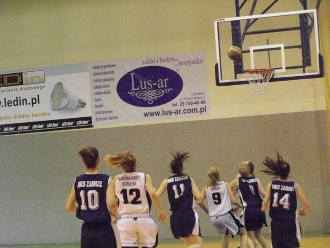 Unia Basket Ostrołęka - MKS Zabrze (15.03.2014) - zdjęcie #41 - eOstroleka.pl