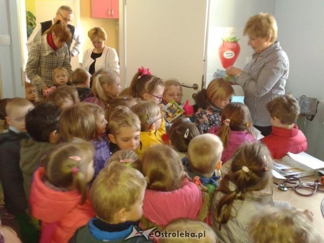 Przedszkolaki po raz drugi poznawały zawody [17.03.2014 - zdjęcie #14 - eOstroleka.pl