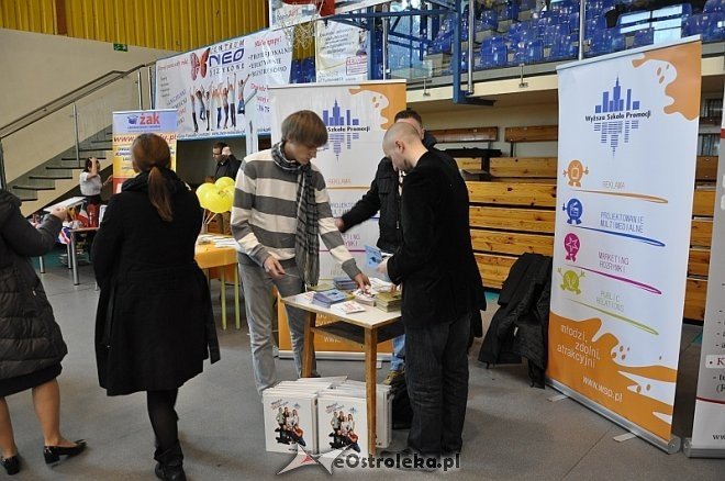 VIII Młodzieżowe Targi Edukacji i Pracy [20.03.2014] - zdjęcie #31 - eOstroleka.pl