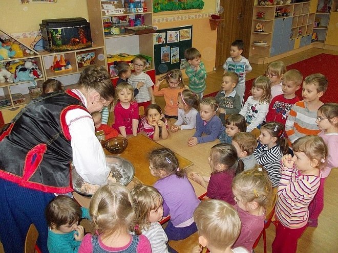 Obchody Dni Kultury Kurpiowskiej w Przedszkolu Miejskim Nr 17 [17-21.03.2014] - zdjęcie #20 - eOstroleka.pl