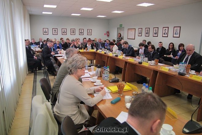 LVIII sesja Rady Miasta za nami: Wszystkie z najważniejszych projektów uchwał zostały przyjęte [27.03.2014] - zdjęcie #4 - eOstroleka.pl