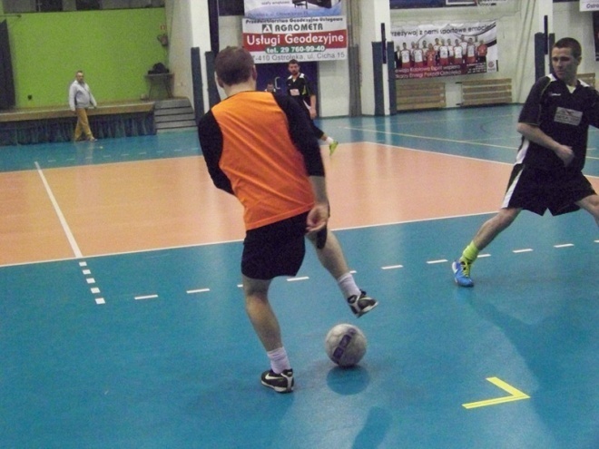 Nocna Liga Futsalu - 14. kolejka (28.03.2014) - zdjęcie #5 - eOstroleka.pl