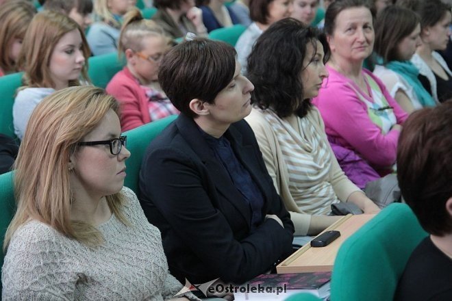 Konferencja pn. „Wspomaganie rozwoju dzieci z autyzmem” [07.04.2014] - zdjęcie #20 - eOstroleka.pl