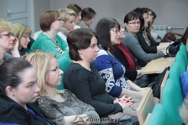 Konferencja pn. „Wspomaganie rozwoju dzieci z autyzmem” [07.04.2014] - zdjęcie #36 - eOstroleka.pl