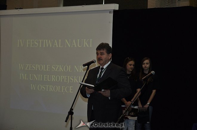 IV „Festiwal Nauki” w ZS nr 5 w Ostrołęce [09.04.2014] - zdjęcie #1 - eOstroleka.pl