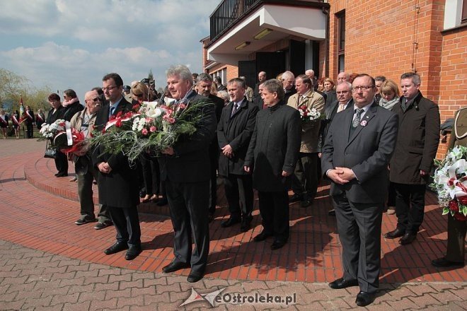 Miejskie obchody 4. rocznicy katastrofy smoleńskiej [13/04/2014] - zdjęcie #10 - eOstroleka.pl