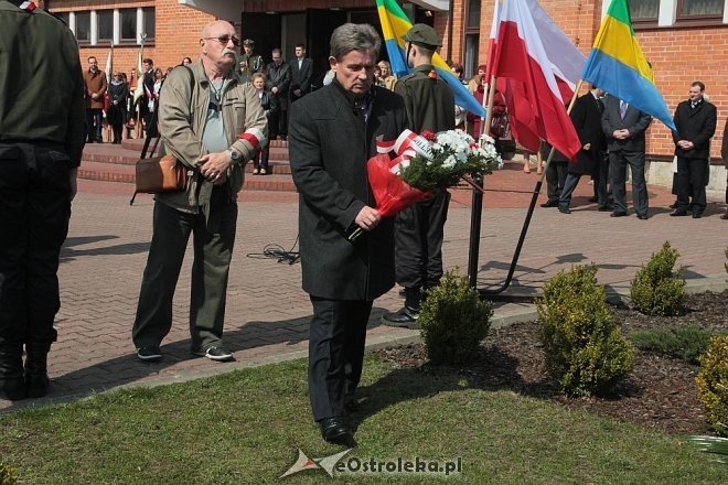 Miejskie obchody 4. rocznicy katastrofy smoleńskiej [13/04/2014] - zdjęcie #38 - eOstroleka.pl