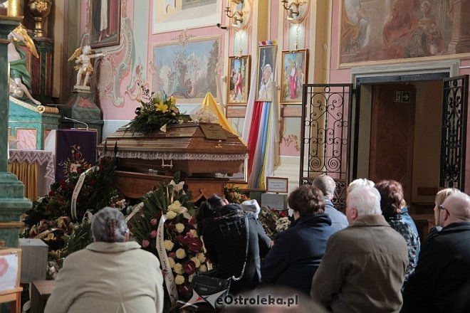 Pogrzeb śp. radnego Sławomira Kot [15.04.2014] - zdjęcie #23 - eOstroleka.pl