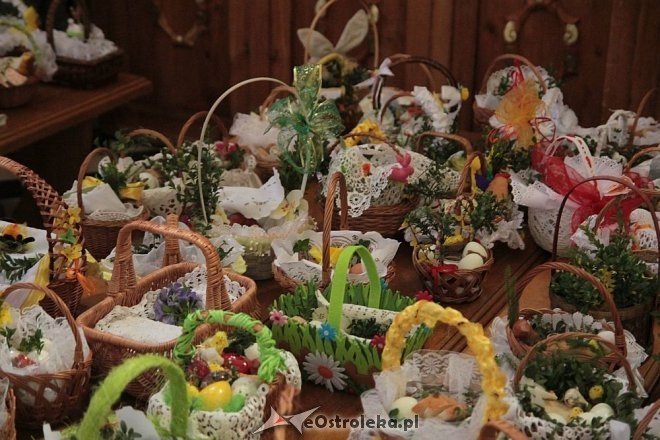 Koszyczki wielkanocne w ostrołęckich kościołach [19.04.2014] - zdjęcie #28 - eOstroleka.pl