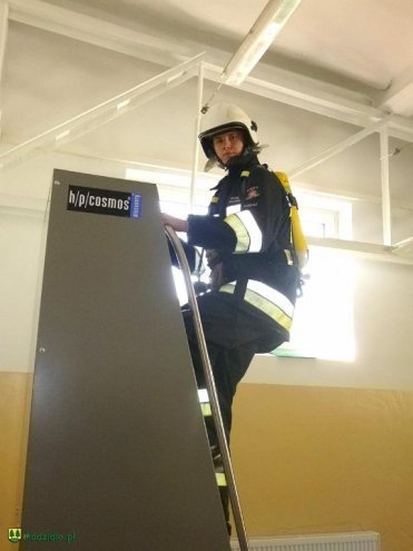 Test w komorze dymnej dla strażaków z Kadzidła [ZDJĘCIA] - zdjęcie #19 - eOstroleka.pl