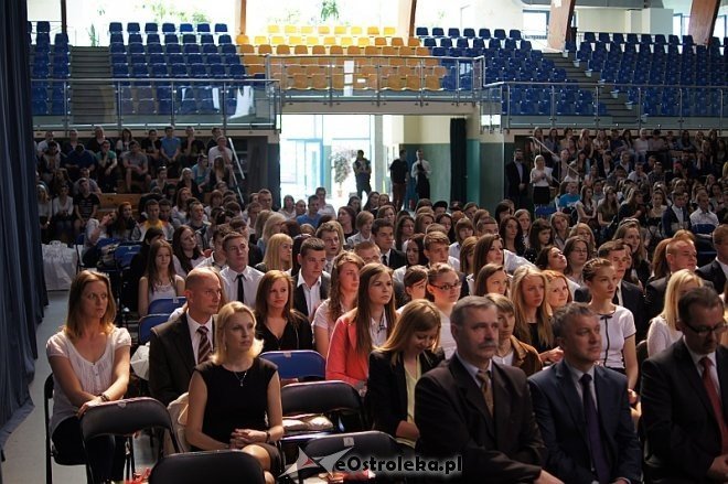 Klasy maturalne z ZSZ nr 4 zakończyły rok szkolny [25.04.2014] - zdjęcie #13 - eOstroleka.pl