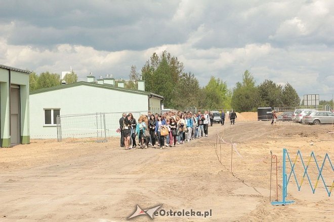 Uroczyste wmurowanie aktu erekcyjnego pod budowę Samorządowej Stacji Segregacji Odpadów Komunalnych [14.05.2014] - zdjęcie #4 - eOstroleka.pl