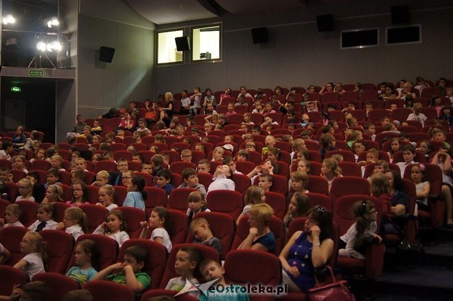 „Przygoda z piosenką” – koncert dla dzieci z cyklu Spotkań z muzyką [ZDJĘCIA] - zdjęcie #2 - eOstroleka.pl