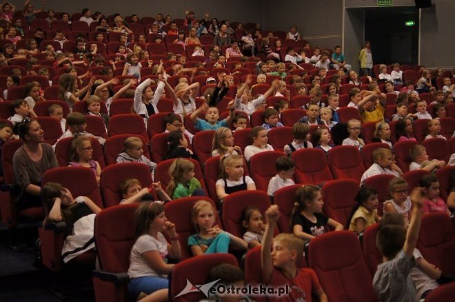 „Przygoda z piosenką” – koncert dla dzieci z cyklu Spotkań z muzyką [ZDJĘCIA] - zdjęcie #8 - eOstroleka.pl
