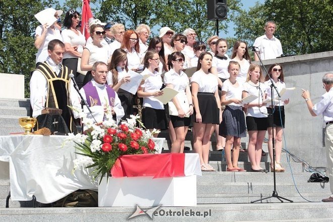 Msza polowa na Fortach Bema [24.05.2014] - zdjęcie #9 - eOstroleka.pl