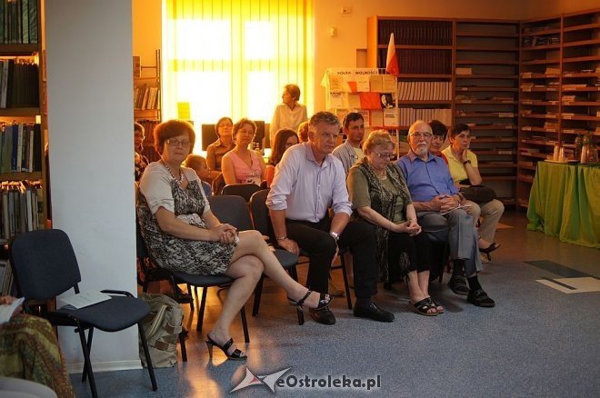 WIECZÓR W ARCE: Spotkanie Laureatów XXII Ostrołęckiego Konkursu Poetyckiego „Pierwszy krok w poezję” [05.06.2014] - zdjęcie #18 - eOstroleka.pl