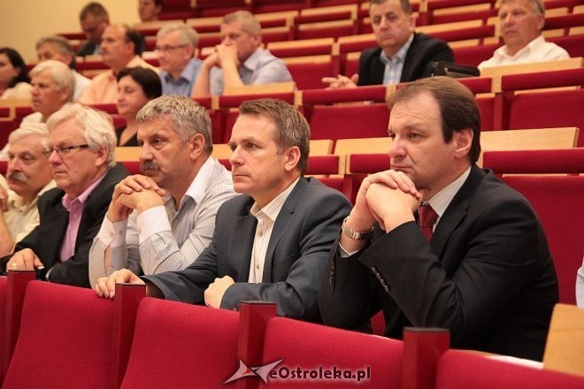 Wyjazdowe posiedzenie klubu parlamentarnego PiS w Ostrołęce [11.06.2014] - zdjęcie #16 - eOstroleka.pl
