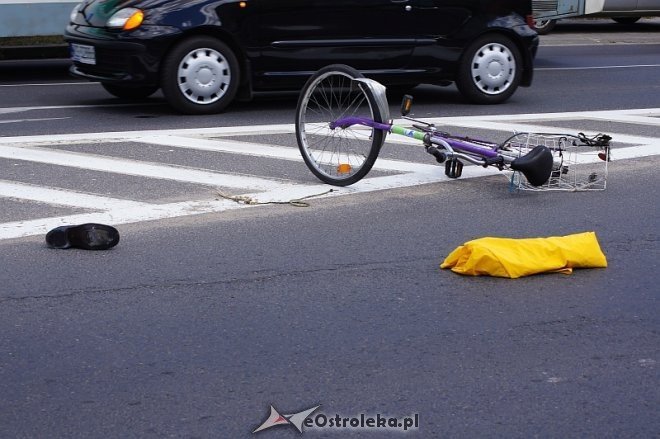 Ostrołęka: 94-letni rowerzysta wjechał pod koło osobowego opla [18.06.2014] - zdjęcie #3 - eOstroleka.pl