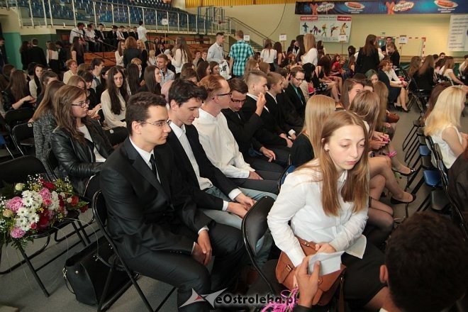 Zakończenie roku szkolnego w I Liceum Ogólnokształcącym [27.06.2014] - zdjęcie #13 - eOstroleka.pl