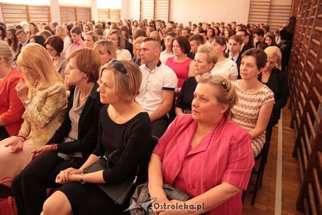 Zakończenie roku szkolnego w II LO [27.06.2014] - zdjęcie #8 - eOstroleka.pl