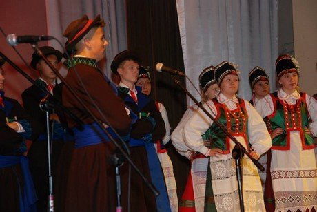 Zespół folklorystyczny „Puszcza Zielona” wyróżniony na ogólnopolskiej scenie folklorystycznej [04.07.2014] - zdjęcie #3 - eOstroleka.pl