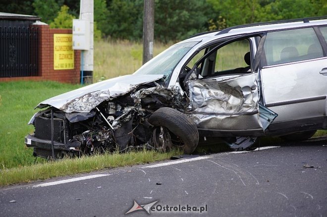 Wypadek w Teodorowie: DK-61 zablokowana [15.07.2014] - zdjęcie #4 - eOstroleka.pl
