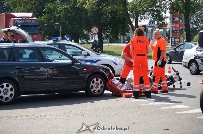 Wypadek na skrzyżowaniu I AWP i Kołobrzeskiej [18.07.2014] - zdjęcie #6 - eOstroleka.pl