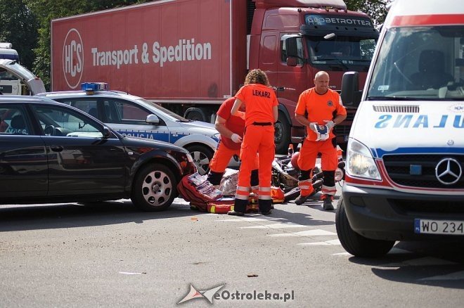 Wypadek na skrzyżowaniu I AWP i Kołobrzeskiej [18.07.2014] - zdjęcie #7 - eOstroleka.pl
