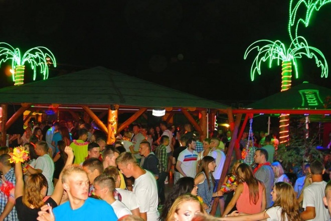 Hawajska Noc w klubie Ibiza Zalesie[26.07.2014] - zdjęcie #28 - eOstroleka.pl