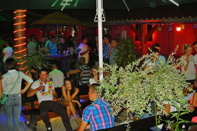 Hawajska Noc w klubie Ibiza Zalesie[26.07.2014] - zdjęcie #21 - eOstroleka.pl