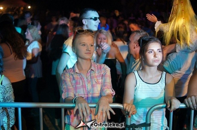 Maxx Dance gwiazdą kolejnej „Nocy z gwiazdami pod gwiazdami” w Szarłacie [27.07.2014] - zdjęcie #74 - eOstroleka.pl