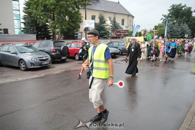 Piesza ełcka pielgrzymka na Jasną Górę zawitała do Ostrołęki [31.07.2014] - zdjęcie #22 - eOstroleka.pl